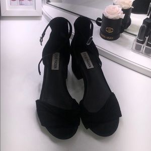black Steve Madden heels